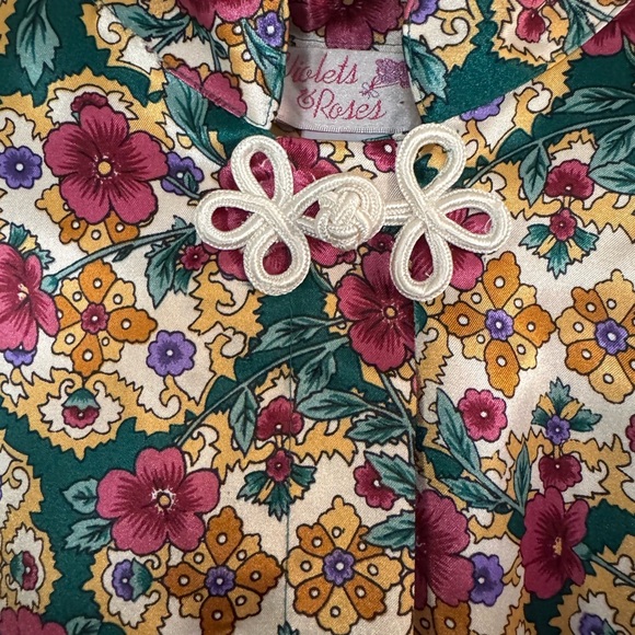 Violets & Roses Floral Satin Style blouse - Picture 7 of 9